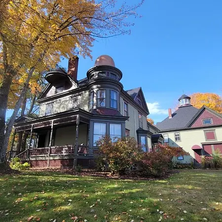 The Elizabeth Inn And Restaurant